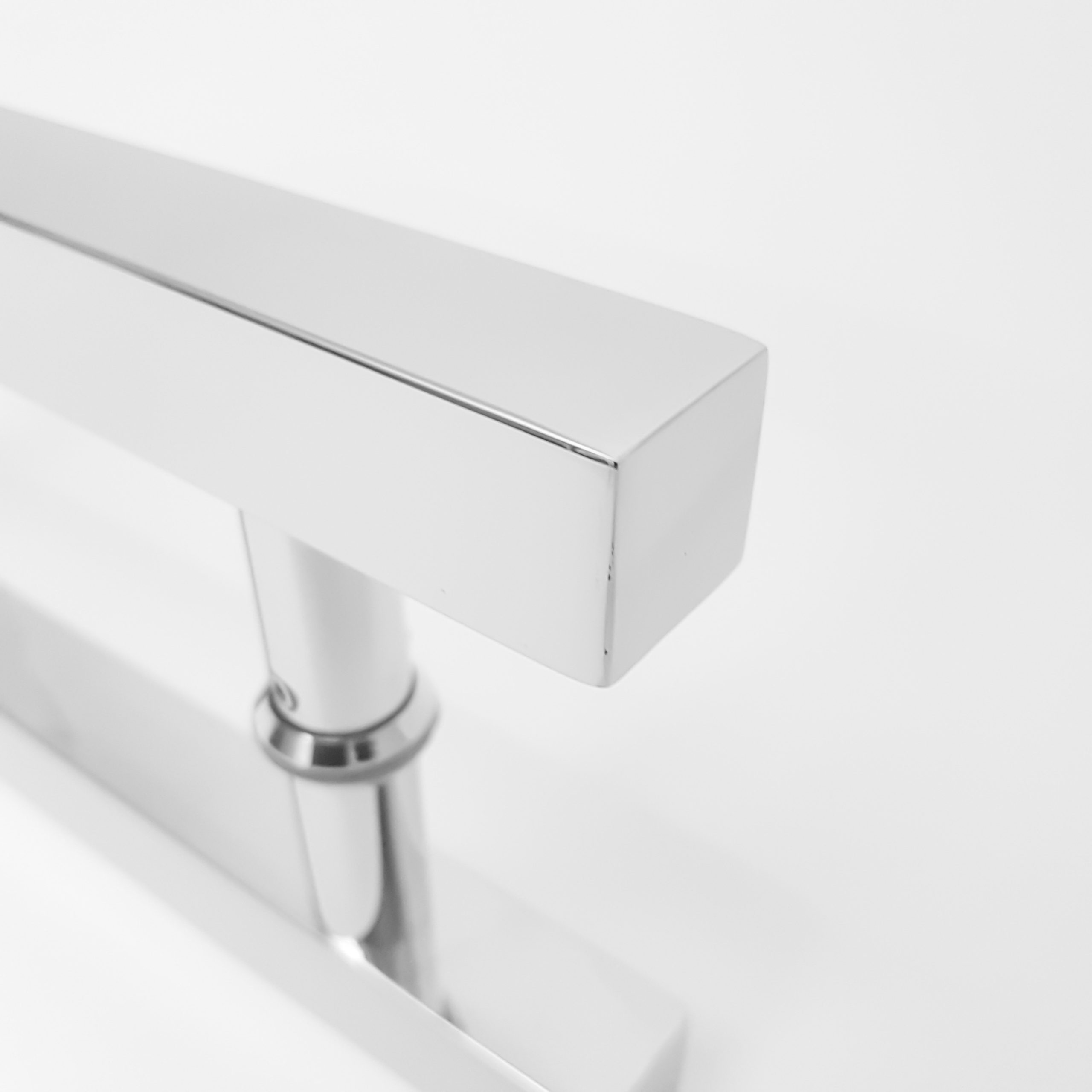 Puxador Quadrado Aço Inox 45cm Portas Madeira/vidro - Funcionalidade e Versatilidade para seu Projeto - Imagem 4